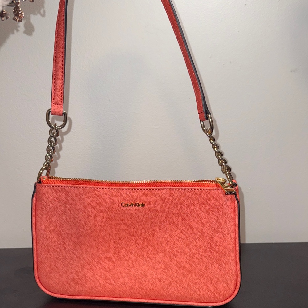 Calvin Klein Coral shoulder Bag